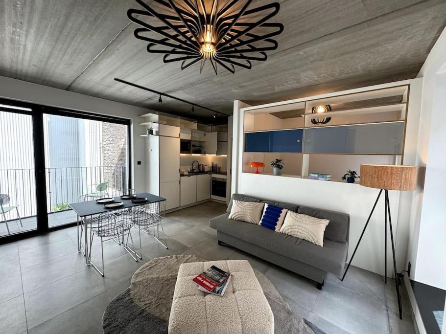 Loft 202 Apartment เลียจ ภายนอก รูปภาพ